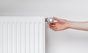 Επίδομα θέρμανσης 2025: Ο πλήρης οδηγός για ιδιοκτήτες και ενοικιαστές πολυκατοικιών 