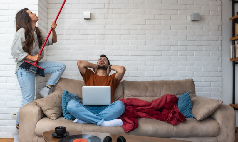 θορυβος_στην_πολυκατοικια_1